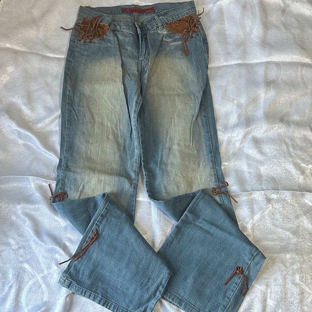 Classic Denim Jeans with Brown Details